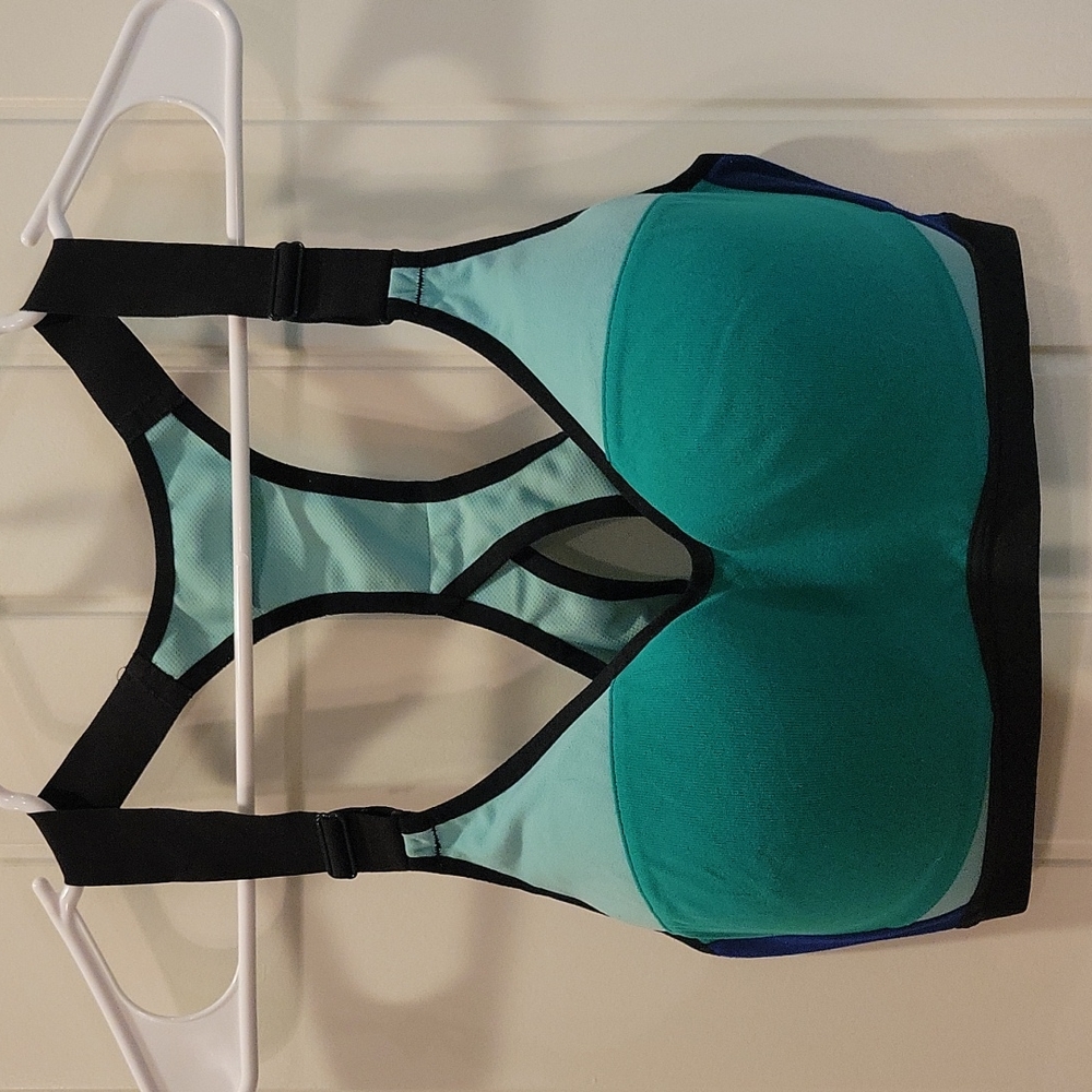 Victoria's Secret sport bra